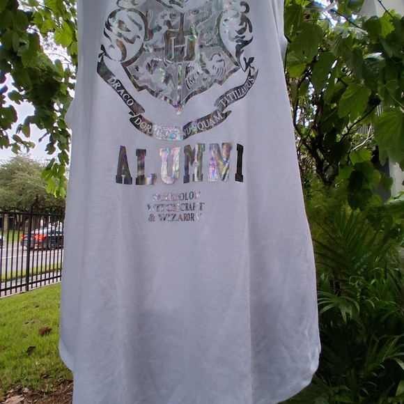 🔥Warner Bros. Hogwarts Alumni Kids Shirt - White - Picture 4 of 8